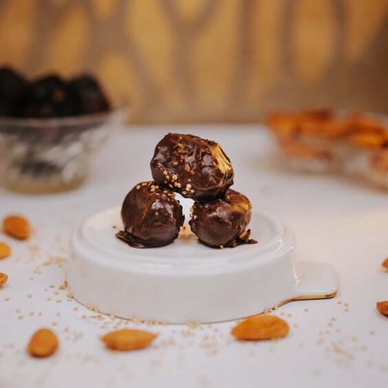 Quinoa dates 1 564x564